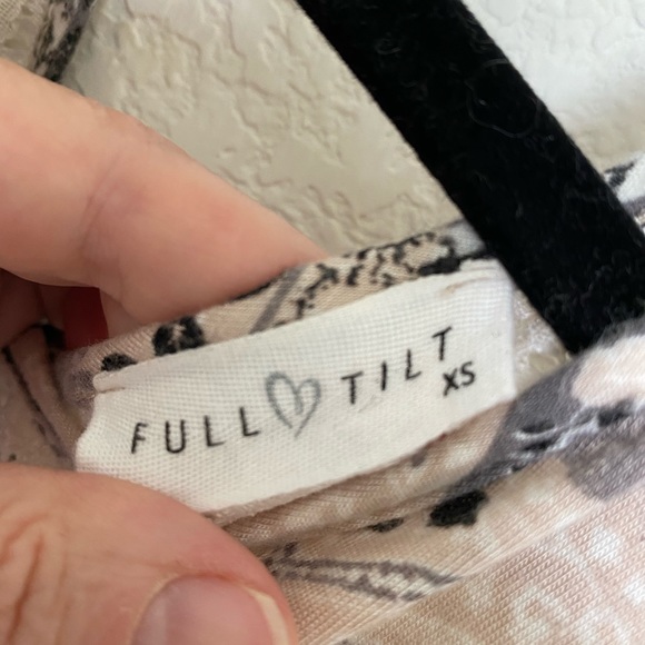 Blouse - Picture 3 of 5